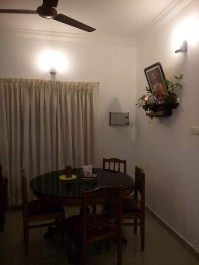 Nathans Holiday Home Kochi Exterior foto